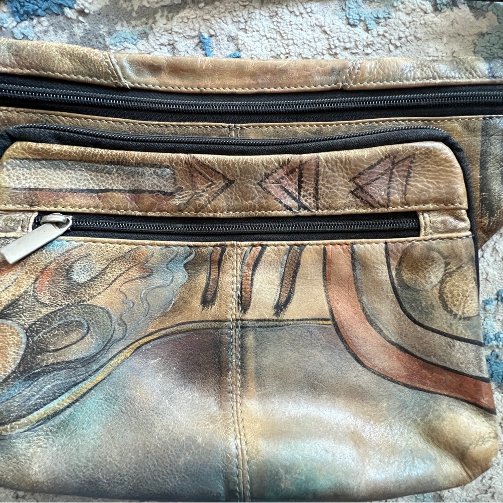 Anushka rare art to wear hand painted Leather Waist Bag - Picture 3 of 11